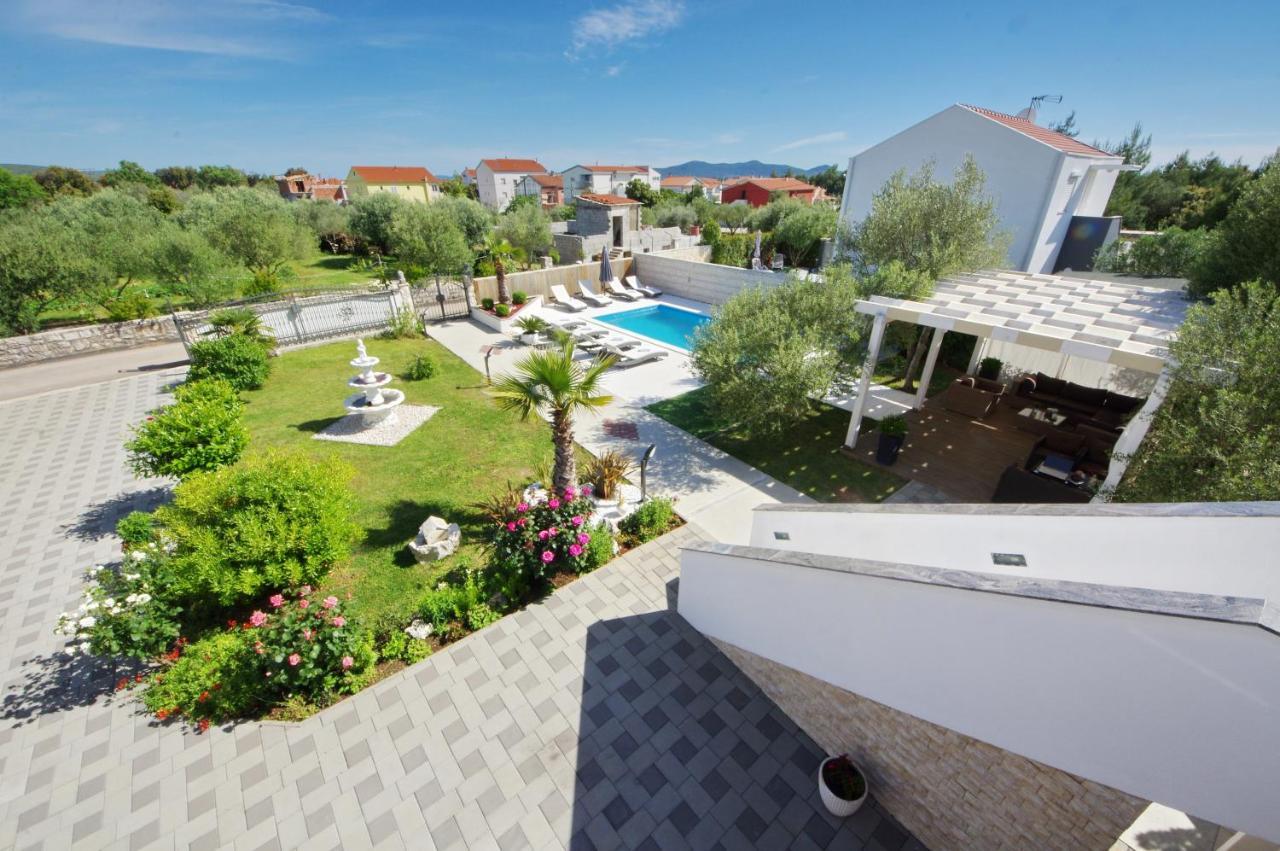 Apartmani Emili Sukošan Exterior foto